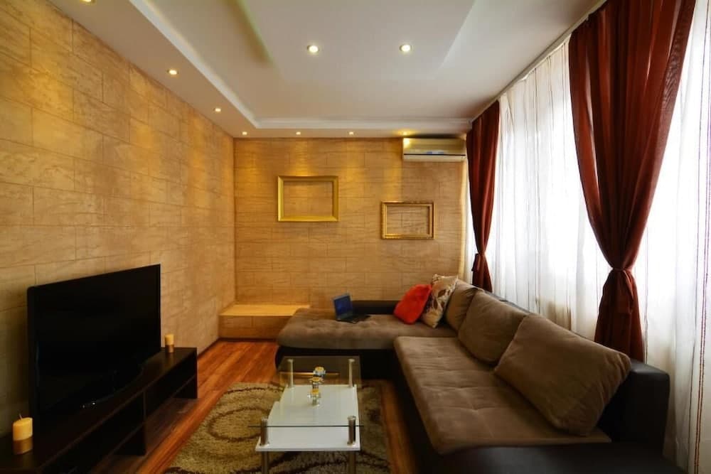 Apartment Dositejeva