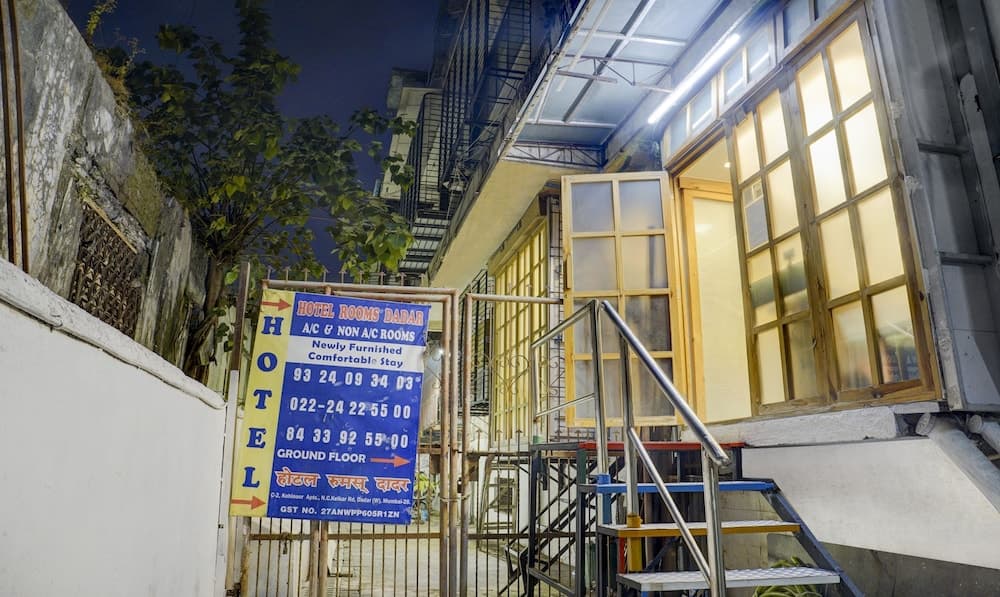Hotel Rooms Dadar