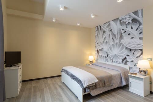 Carla's Rooms with Private Bathroom & Shared Kitchen