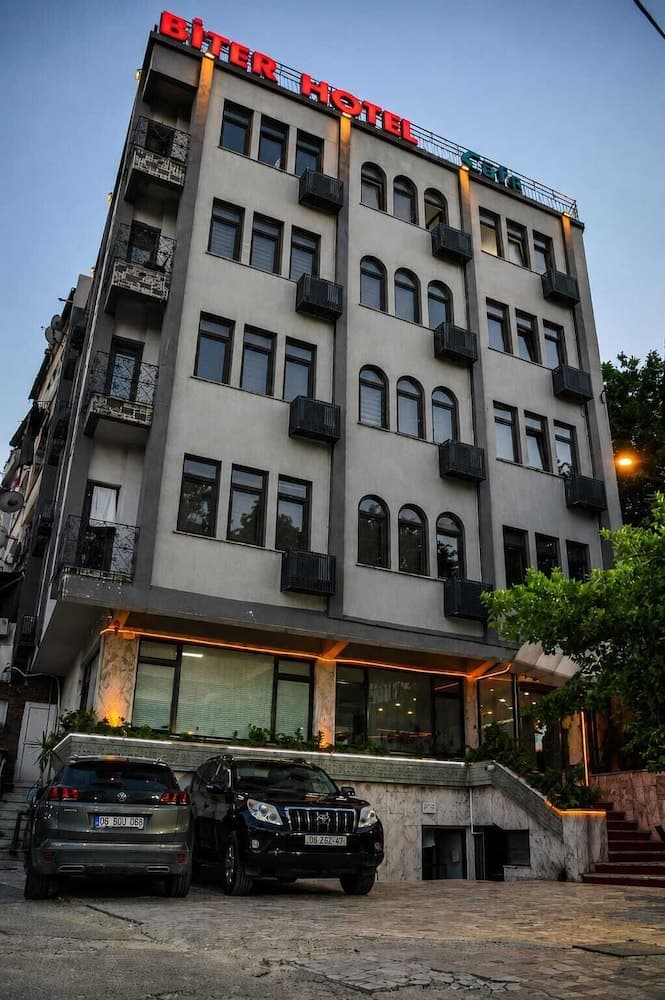 Biter Hotel