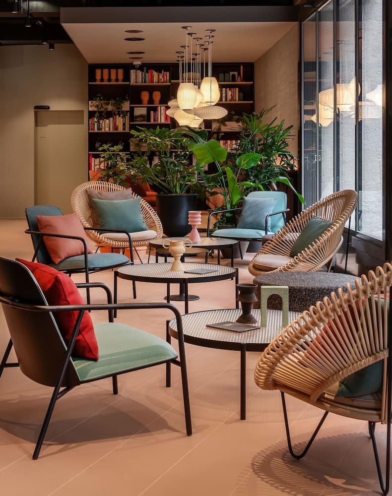 Lobi dinlenme salonu