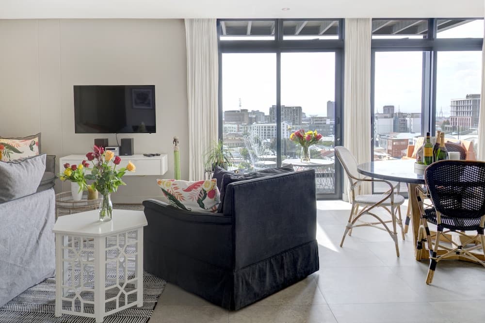 Emily By Stay Amazing