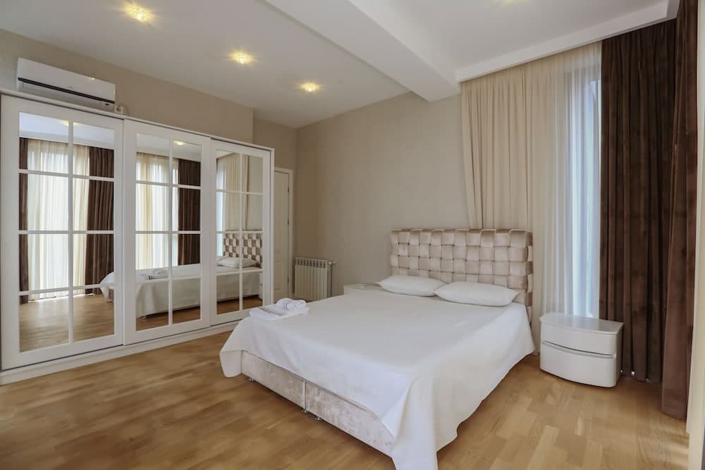 Hosthub - 2BR Super view Apartment