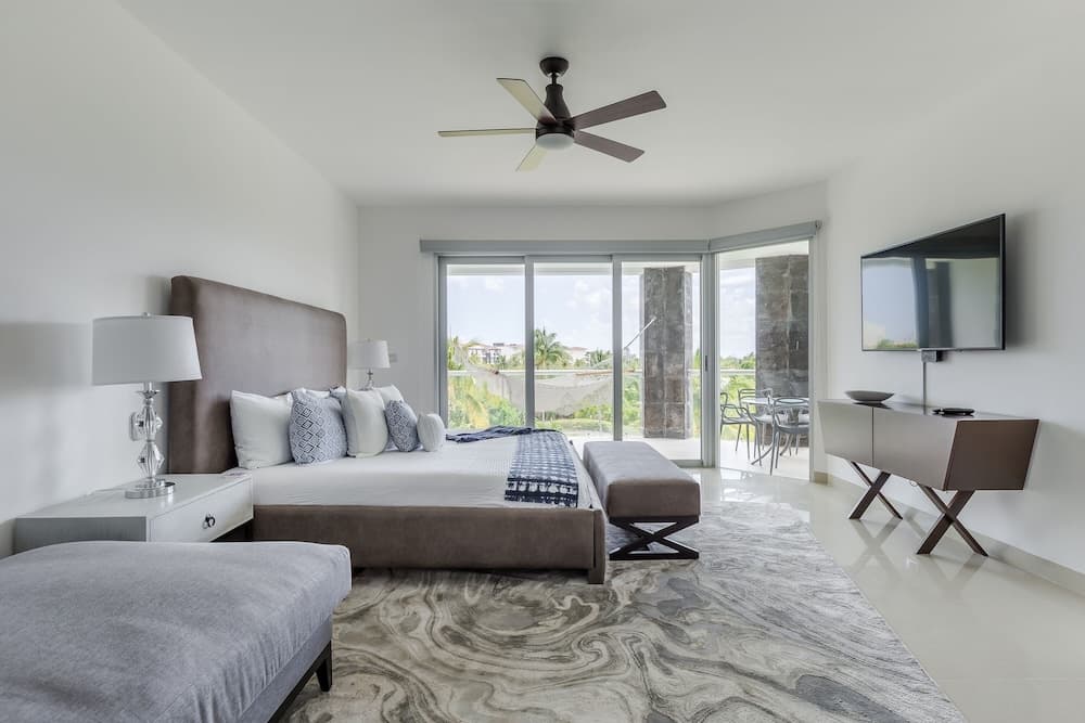 Casa Marina 2 Bedroom Condo by RedAwning