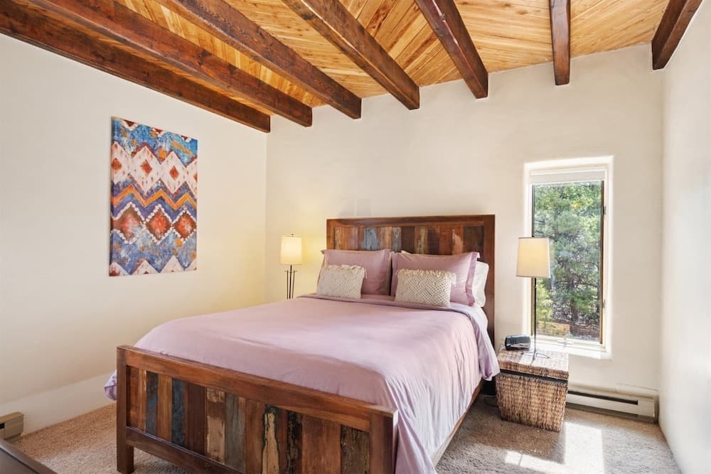 Casa Ladera - Enchanting Home, Nestled in Foothills With Spectacular Views