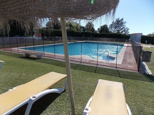Spacious Townhouse Near Beaches & Golf