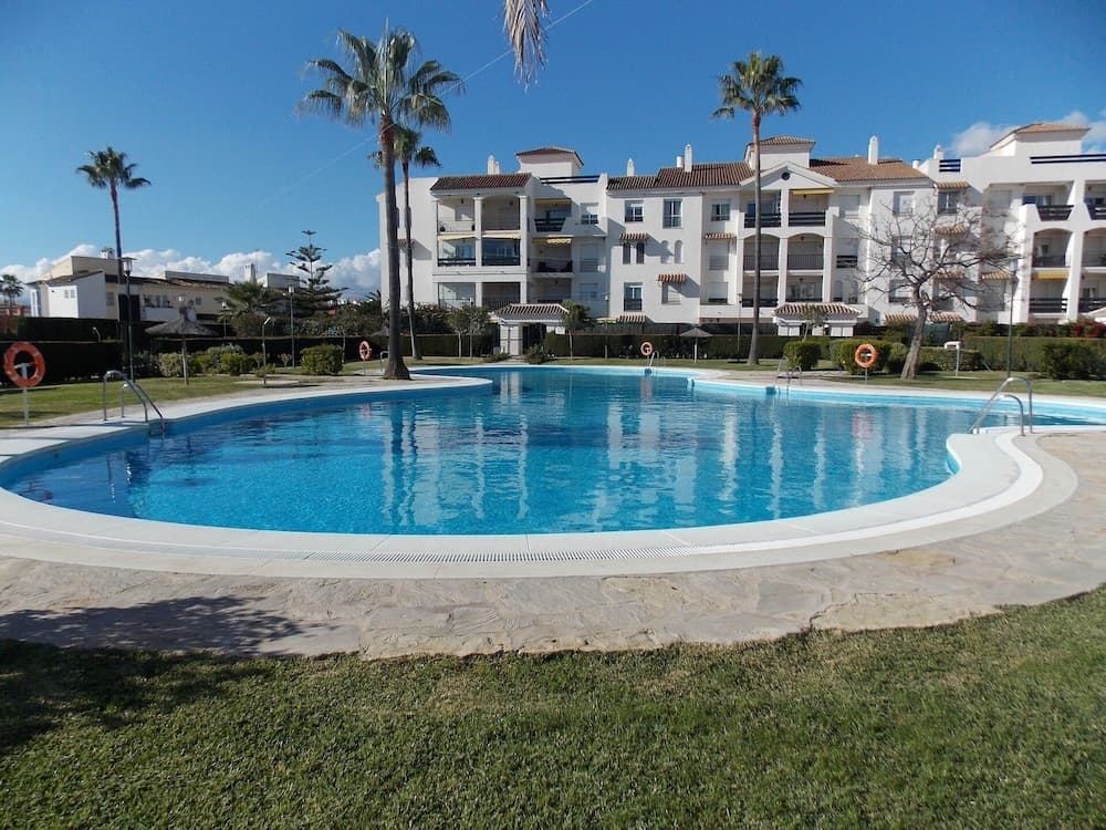 Beachside Apartment Near Puerto Banus