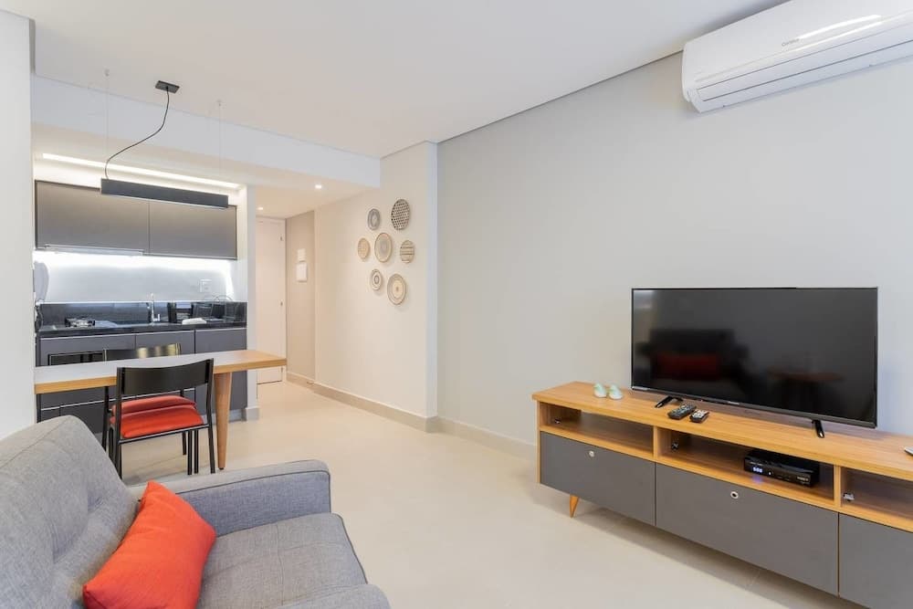 Lr810 Renovado, no Buzz dos Jardins, com Squash!