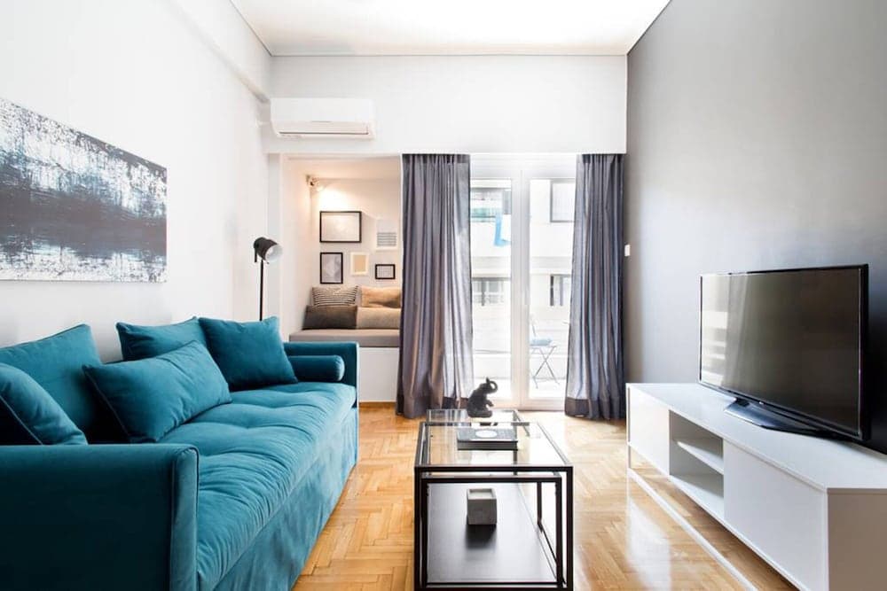 UPSTREET Bright Flat near Acropolis