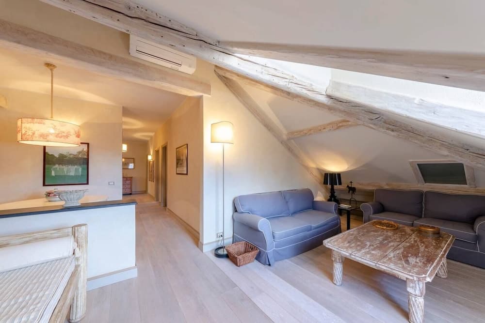 JOIVY The Roof in Santa Margherita