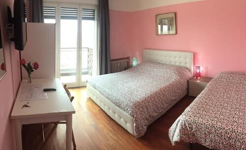 PANG'S GUESTHOUSE