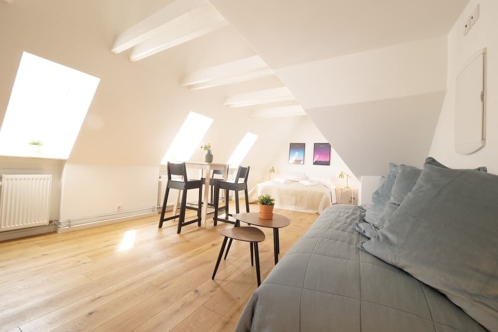 Rent a place to sleep 4