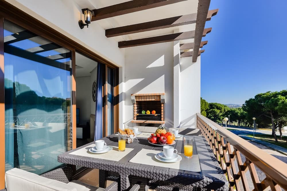 Falesia Beach B