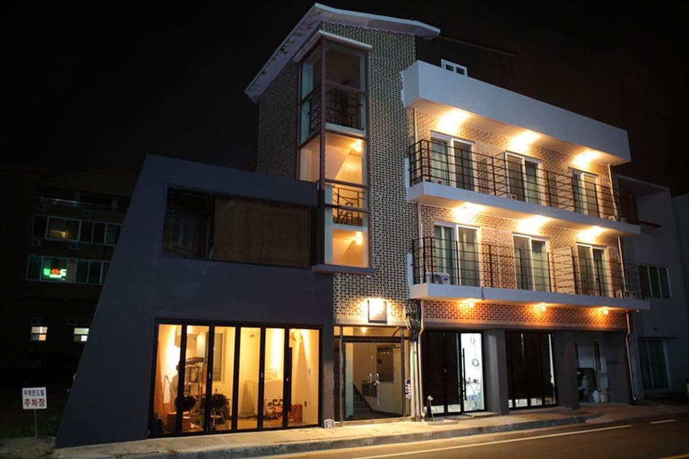 The Great Guest Guesthouse