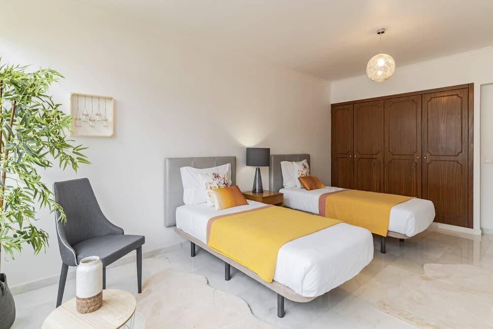 Arriaga I by An Island Apart