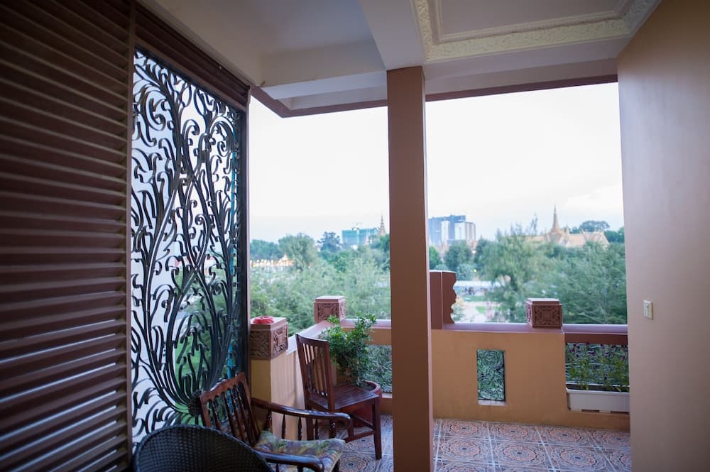 SKY Residence - 50m to Museum and Riverside