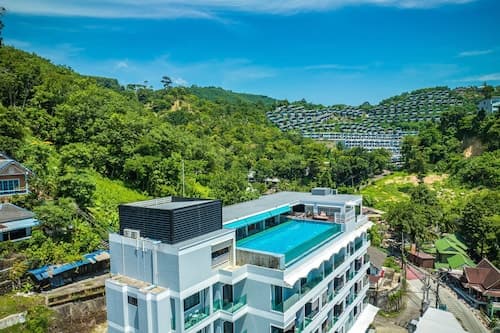 Kana Triple L Hotel