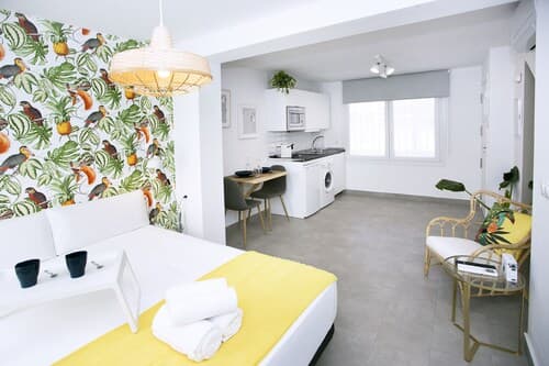 Lemon & Tropycal Apartment