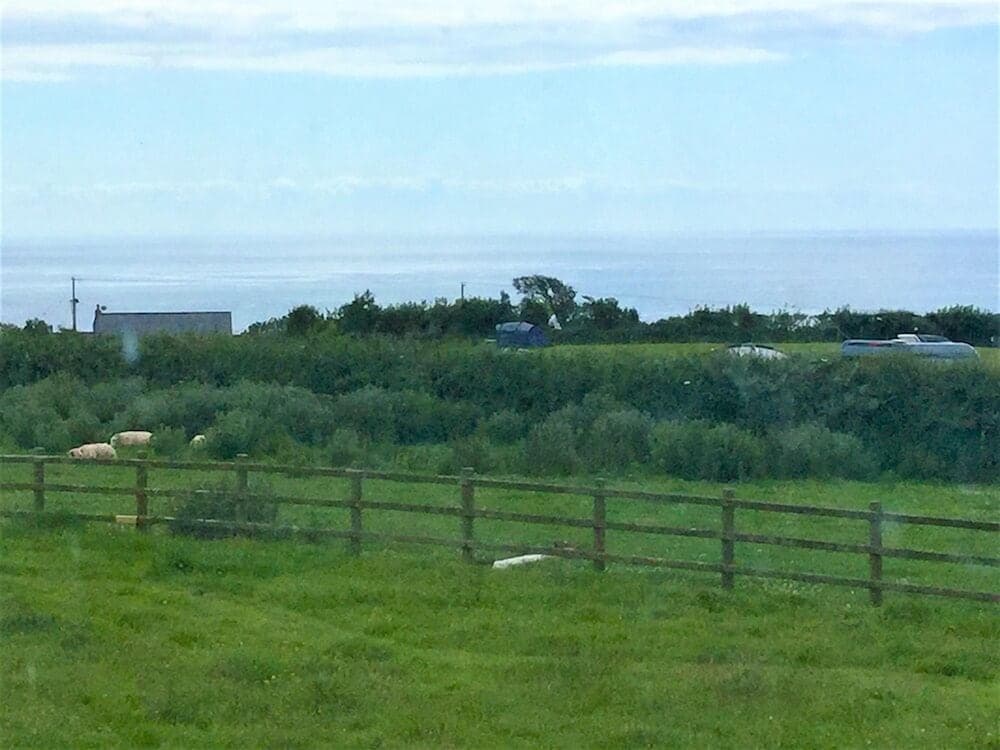 Plaj/okyanus manzarası