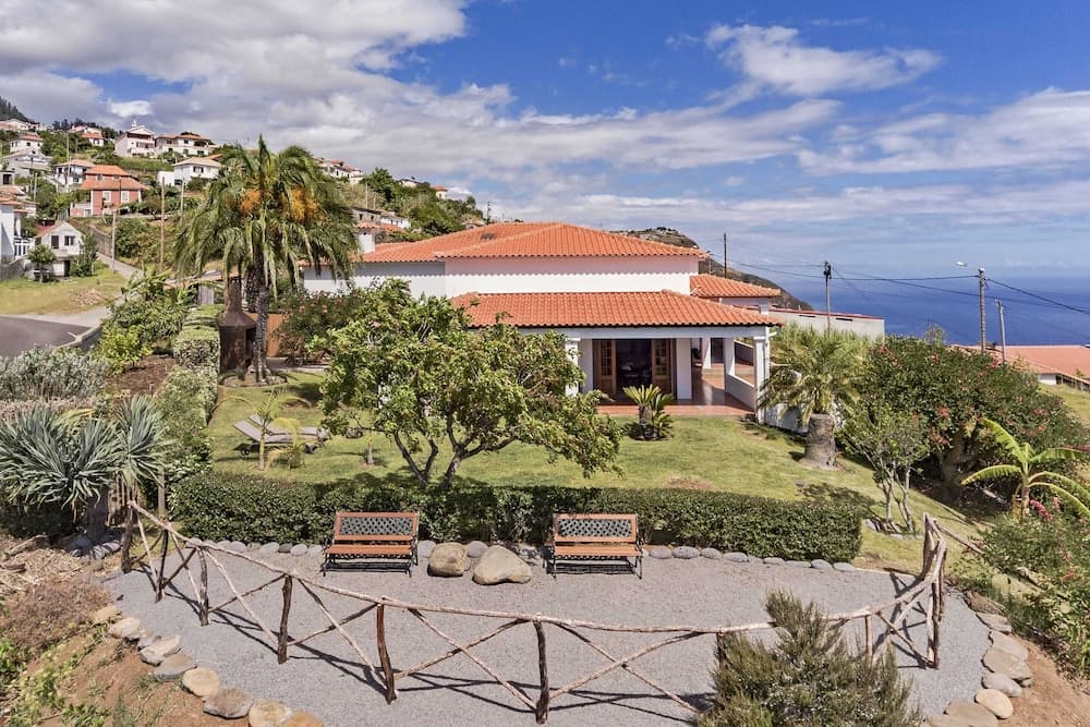 Country House With sea View, Southern Sunny House