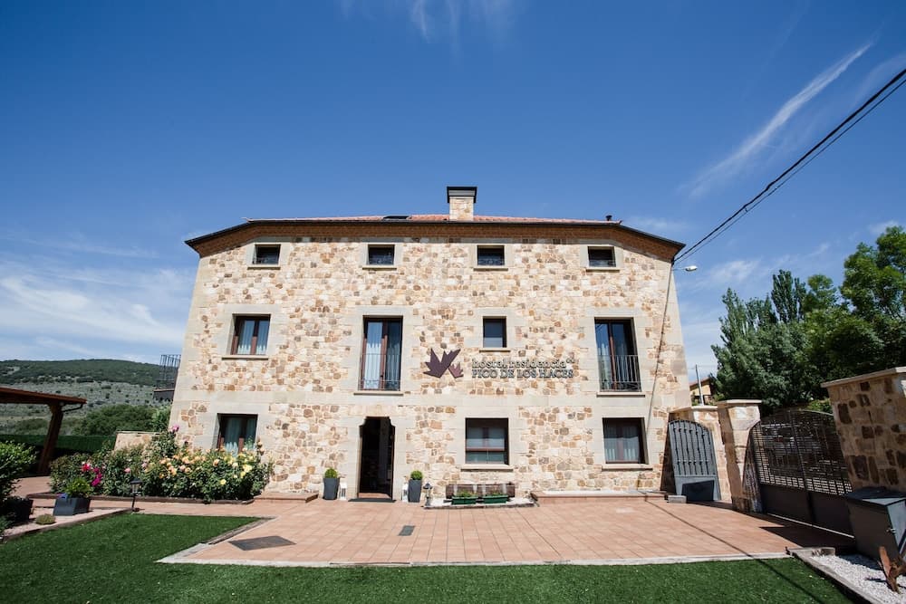 Hostal Residencia Pico de los Haces