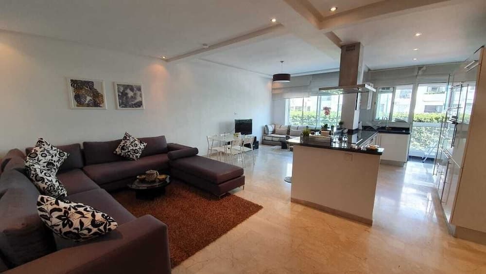 Comfortable appartment near Villa Paul