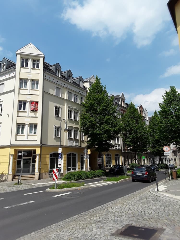 Apartments Sachsenallee