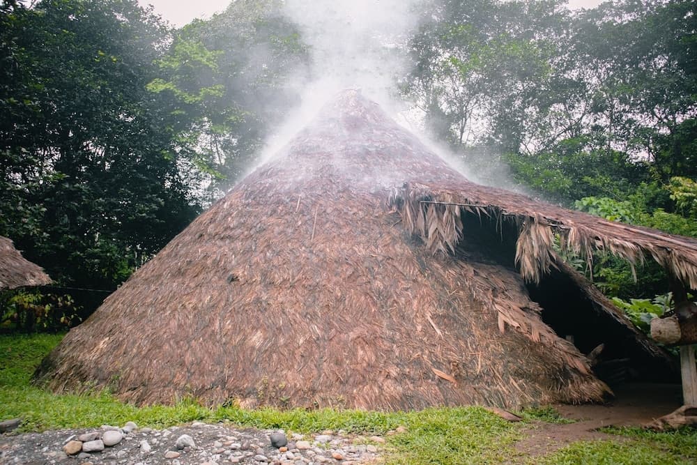 Ditsowou Lodge & Tours