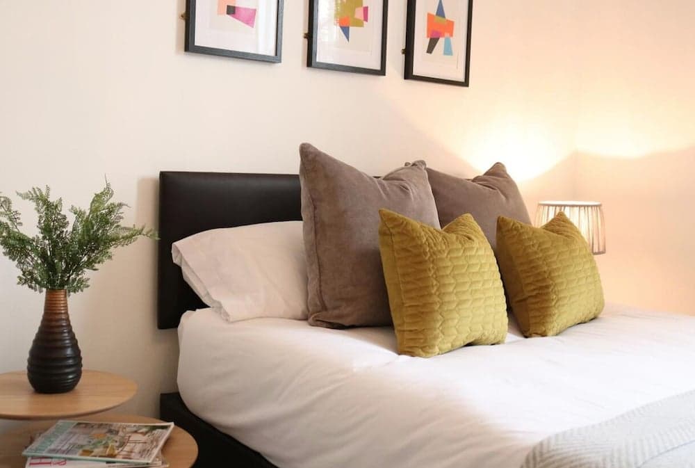 Host so well at Lark Lane