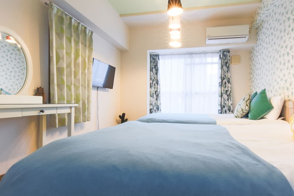 Grand Court Namba 701