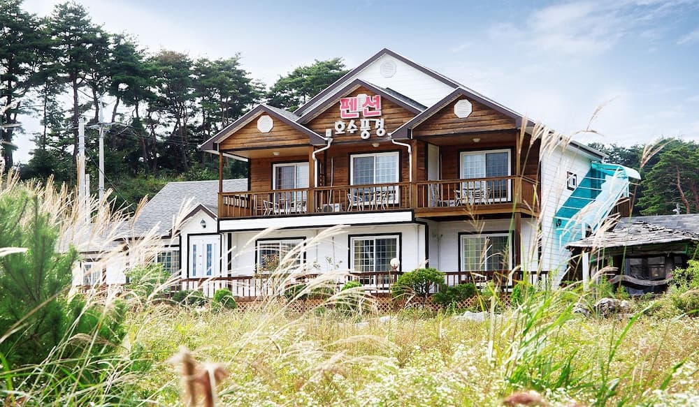 Lake Scenery Pension