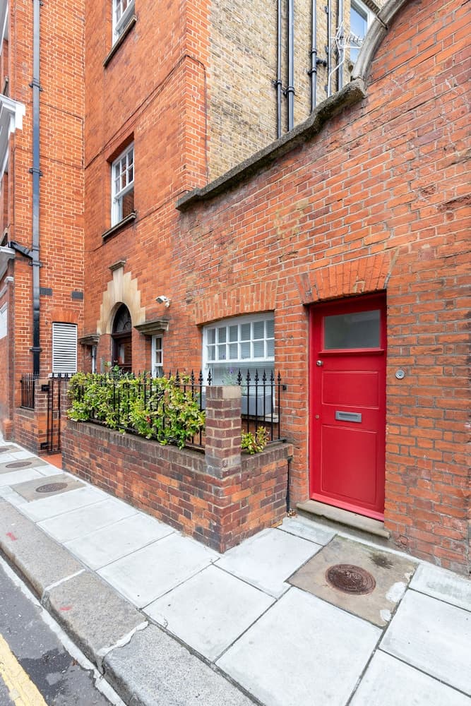 Distinctive apartment for 3 with mezz