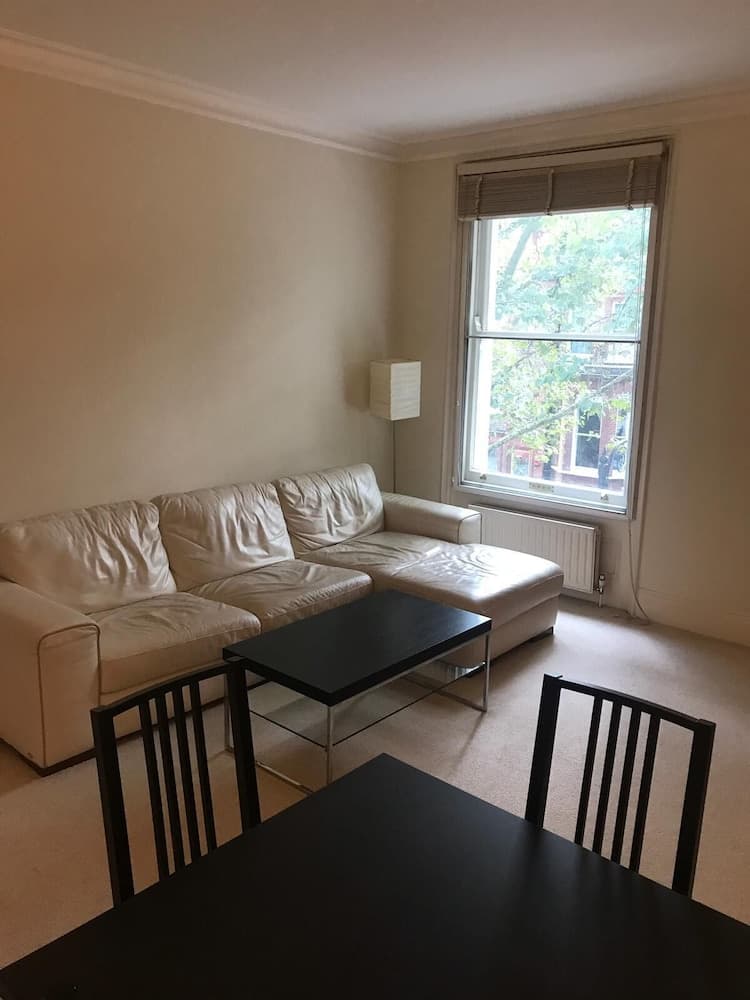 Beautiful one bedroom in Kensington