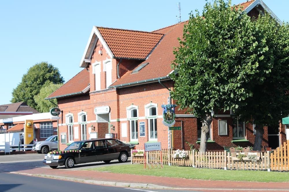 Cramer's Hotel