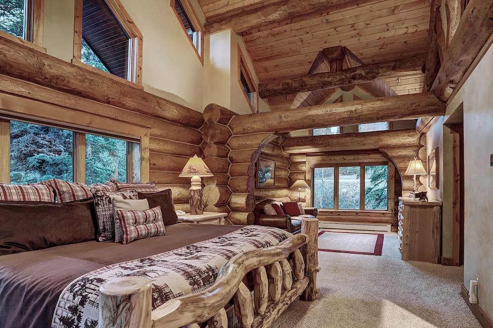 Pine Forest Lodge