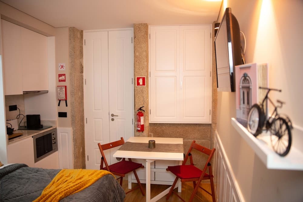 Lita's House Oporto Bainharia