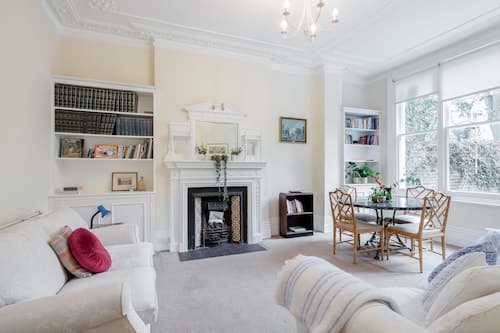 Charming Grand One bedroom