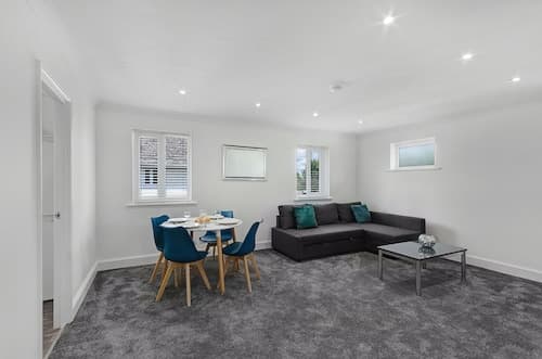 Karah Suites - The Galleria