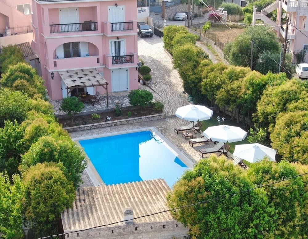 Konaklama yerinin ön cephesi