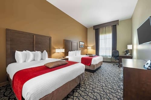 Best Western Plus Lakeview Hotel