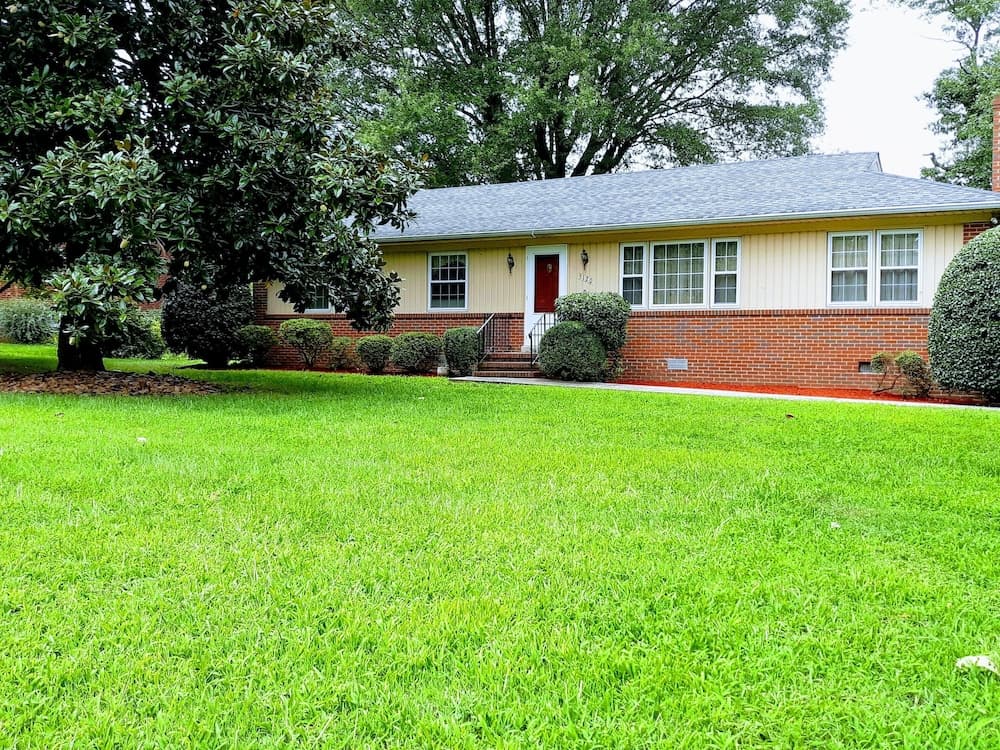 A house full of steel balls and games