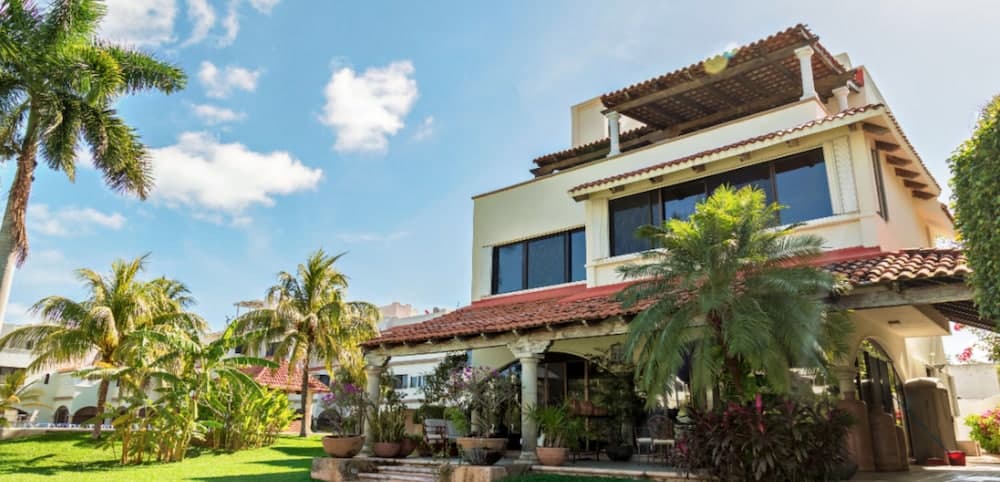 CASA REAL: Increíble casa sobre la laguna