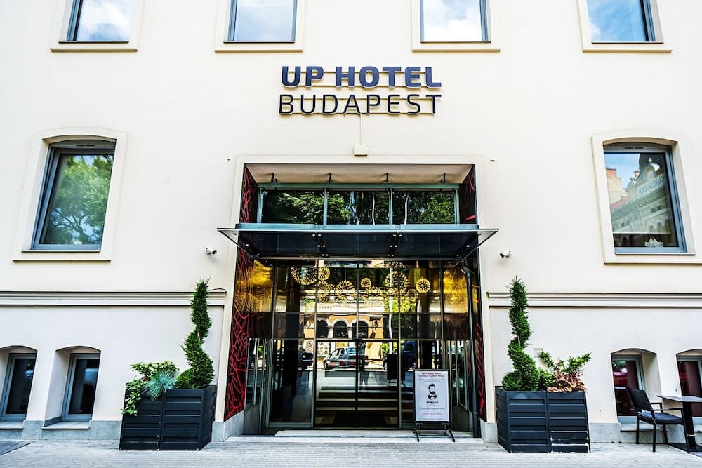 Up Hotel Budapest