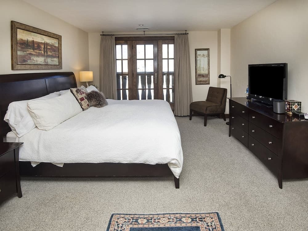 Ascent Condo 312