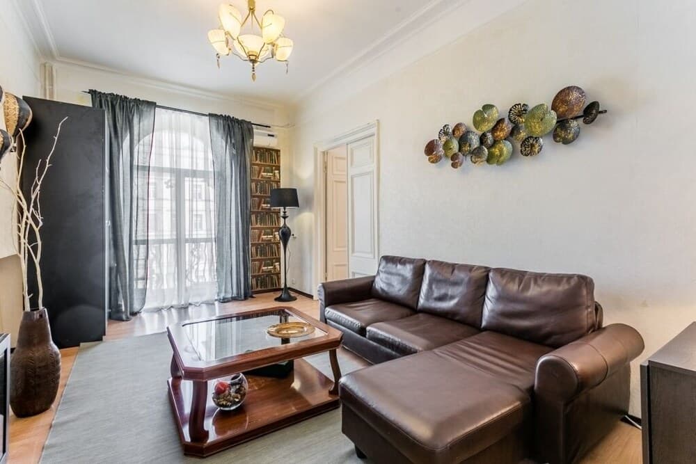 Apartment on Tverskaya 27