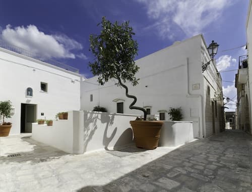 Santa Marina Bed & Breakfast