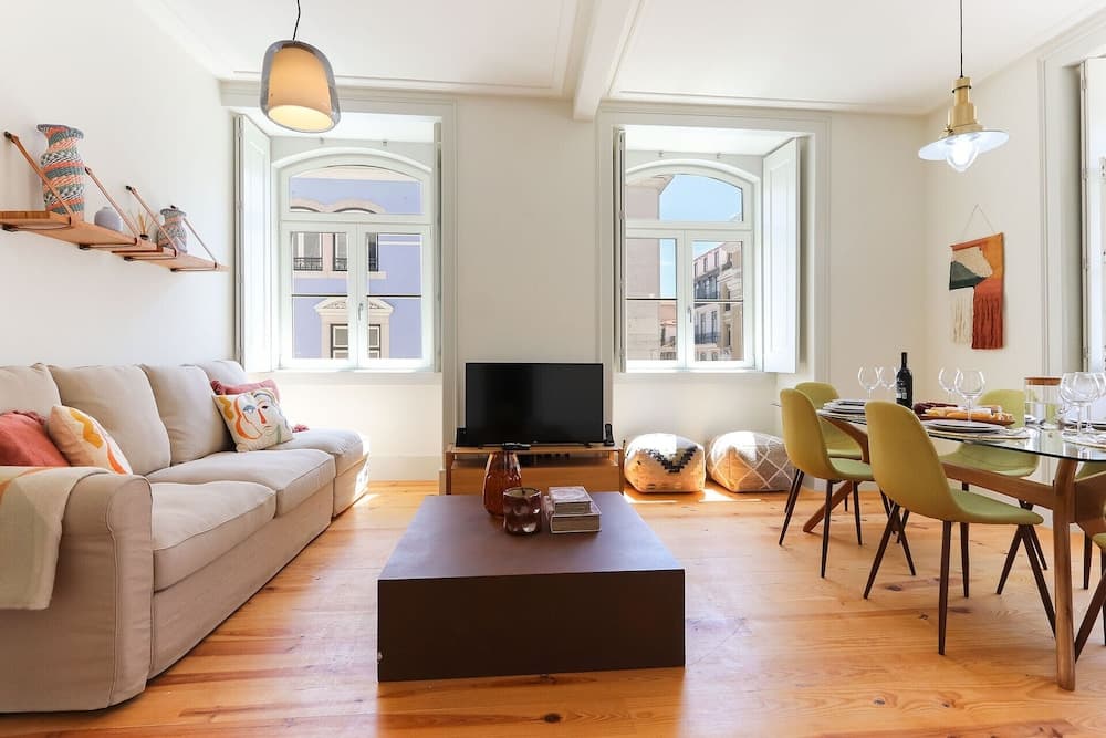 Downtown Santa Justa by Homing