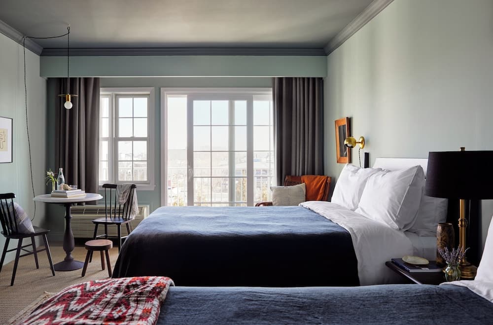 The Harbor Front Inn