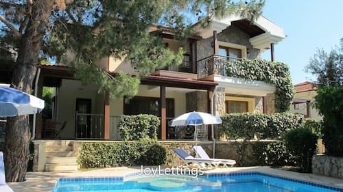 Villa AX03 by JoyLettings