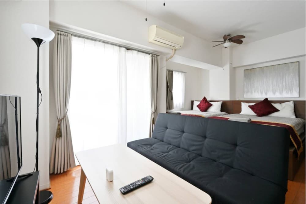 Osaka Yodoyabashi House